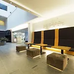 فندق Metropol
