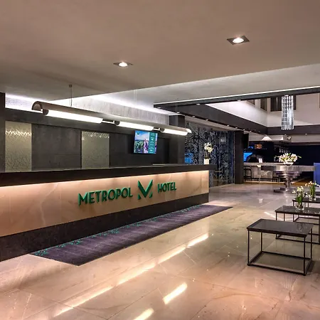 Ξενοδοχείο Metropol 3*