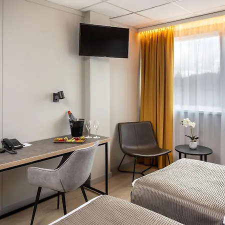Metropol 3*