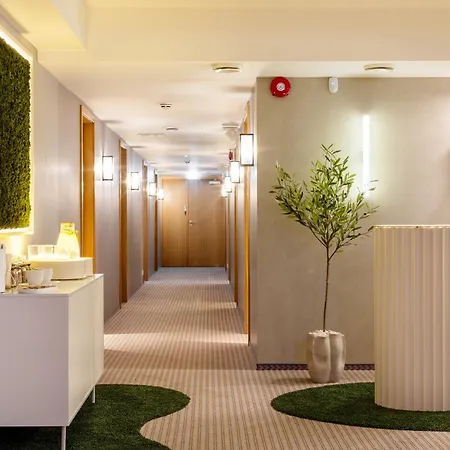 Metropol فندق